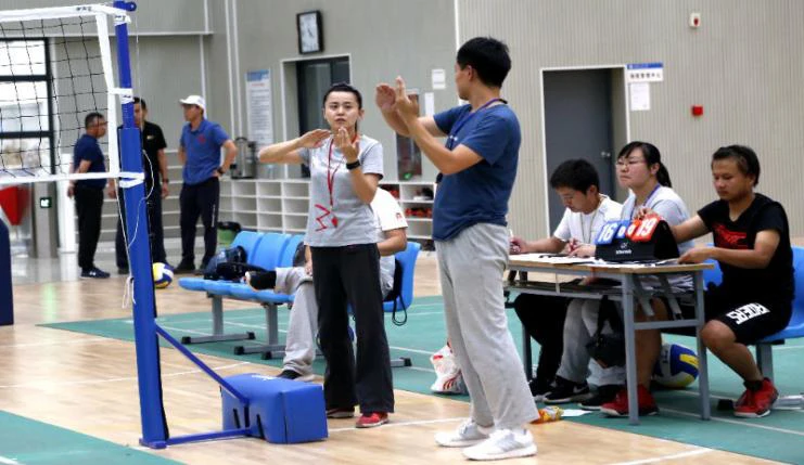 业余篮球爱好者在哪里可以找到表演赛资源_0